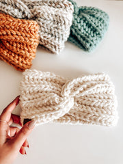 Paine Crochet Headband Pattern - Video Tutorial