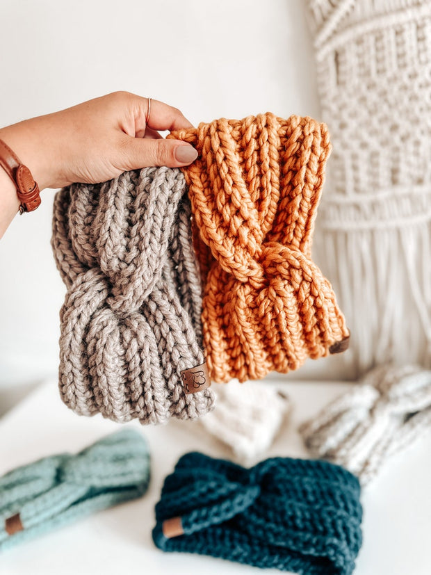 Paine Crochet Headband Pattern - Video Tutorial